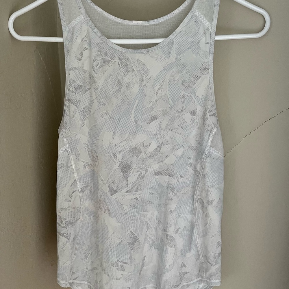Lululemon tank top